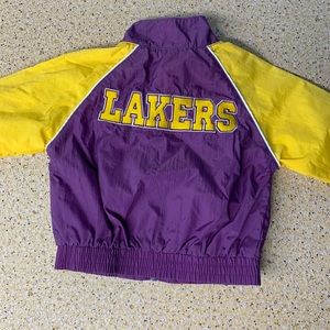 Los Angeles lakers 3/6months